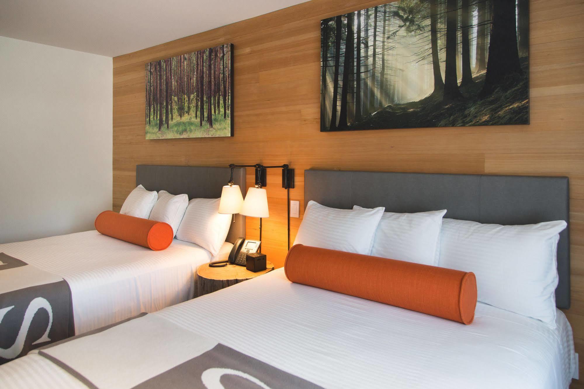 Sproat Lake Landing Resort Great Central ภายนอก รูปภาพ