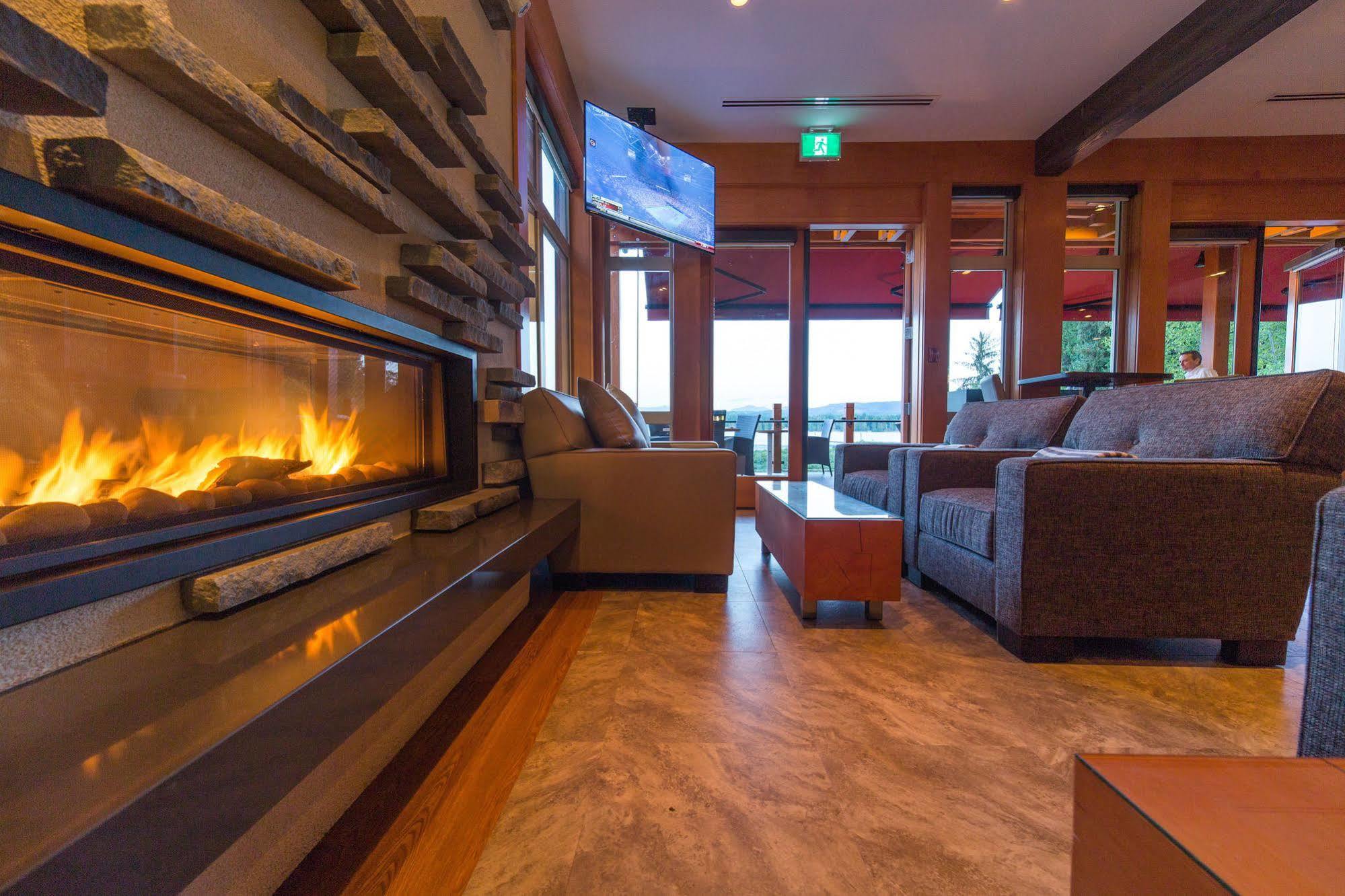 Sproat Lake Landing Resort Great Central ภายนอก รูปภาพ